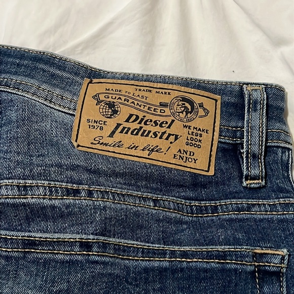 Diesel men’s shorts - Picture 5 of 13